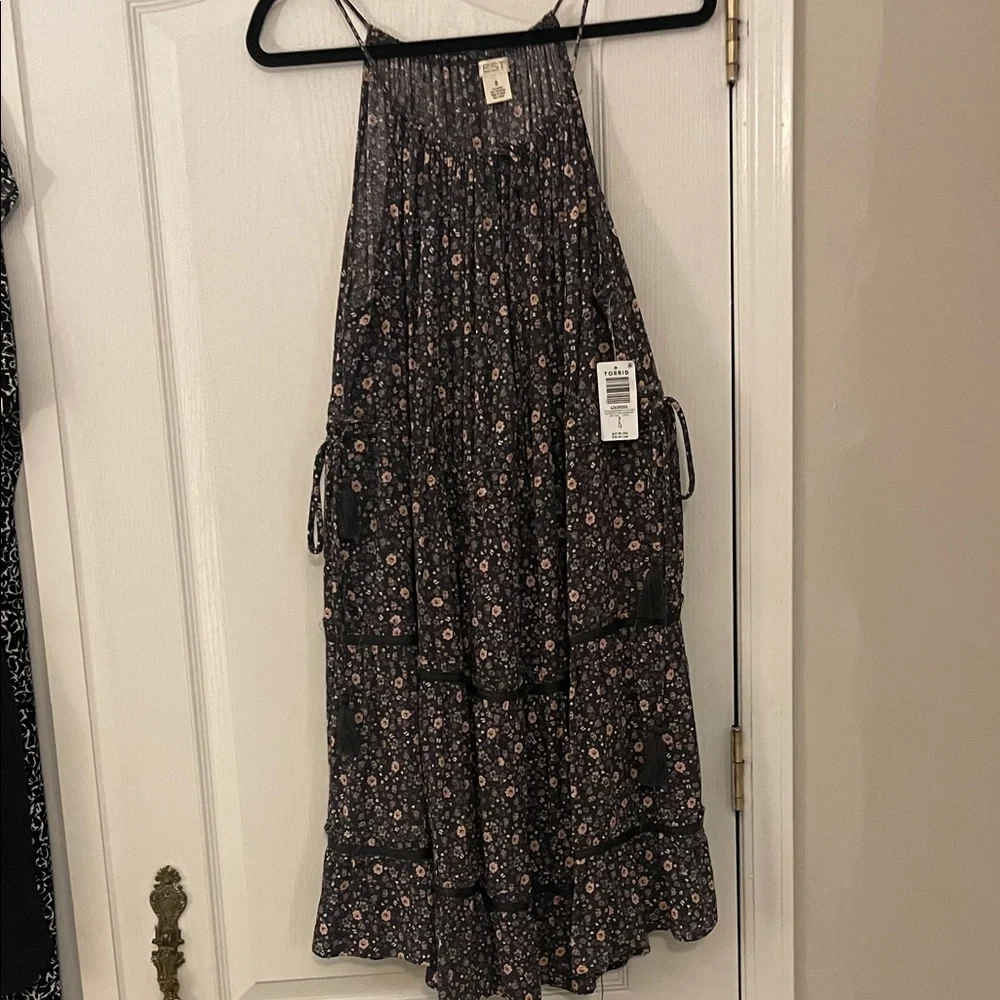 Torrid Festi vintage black halter Floral Dress w/drawstring waist NWT Size 0X - Picture 1 of 5